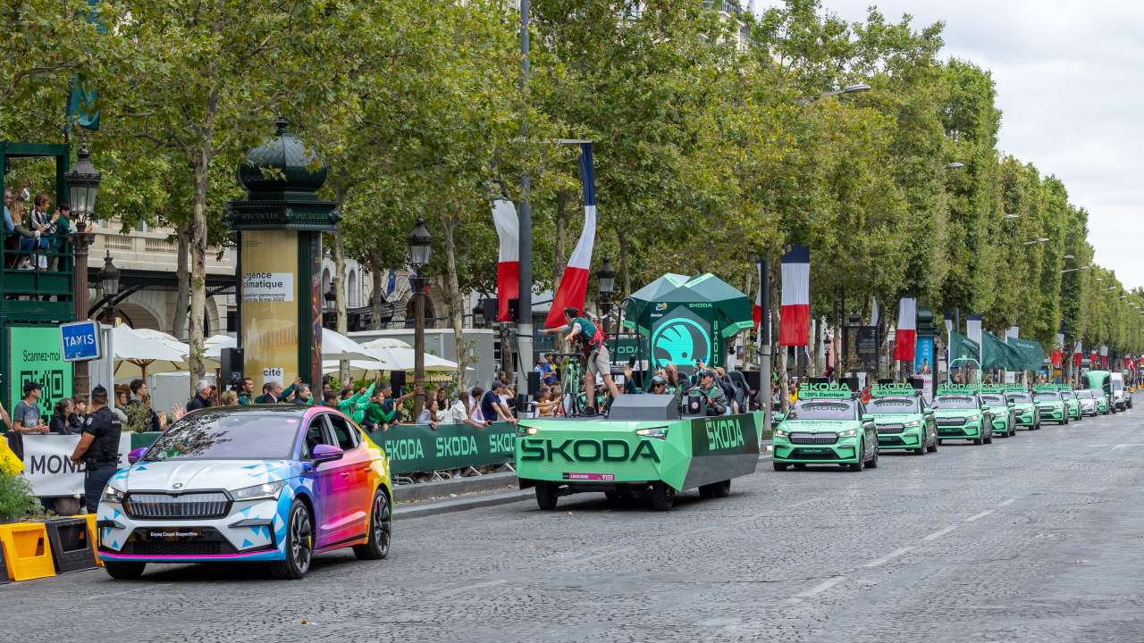 Znamy zwycięzcę 110. edycji Tour de France. Na drodze do mety towarzyszyła mu nowa Škoda Superb Combi