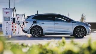 Jak elektryczna Škoda Enyaq podnosi jakość wakacyjnych podróży?
