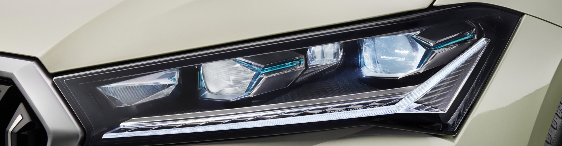 Crystallinium – mała rewolucja w reflektorach samochodowych