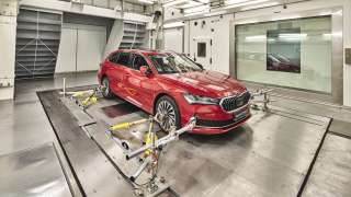 Škoda Auto uruchomiła najnowocześniejsze Centrum Symulacyjne do zaawansowanych testów pojazdów