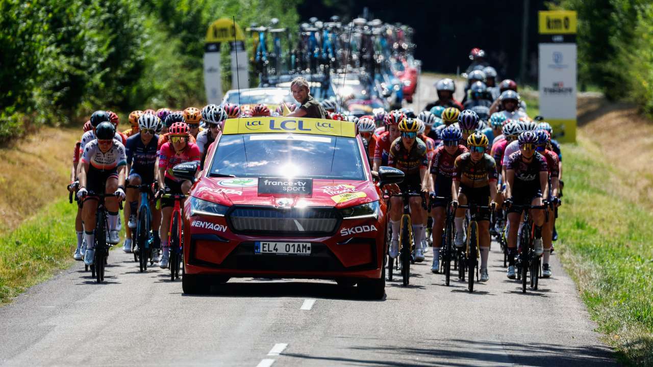 Kasia Niewiadoma w tegorocznej edycji Tour de France Femme z dumą wspierana przez markę Škoda