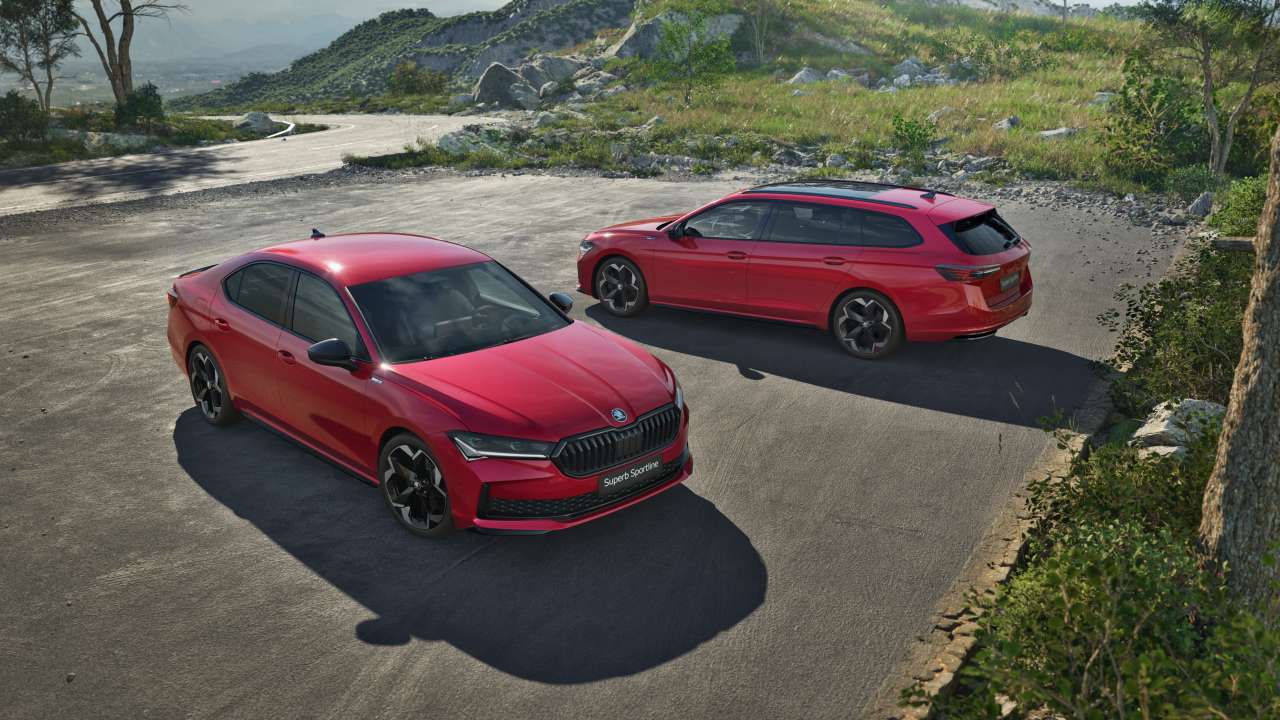 Dynamika połączona z elegancją. Nowa Škoda Superb w wariancie Sportline już w polskim cenniku