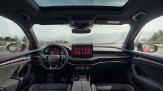 Dynamika połączona z elegancją. Nowa Škoda Superb w wariancie Sportline już w polskim cenniku