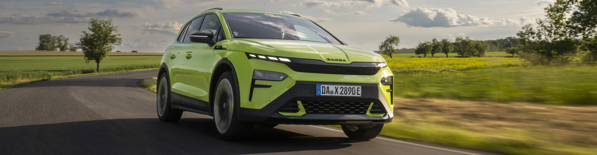 2025 to rekordowy rok dla Škody: najwyższe w historii przychody, ponad milion dostarczonych aut. Producent nie zwalnia i w najbliższym czasie podwoi w pełni elektryczne portfolio