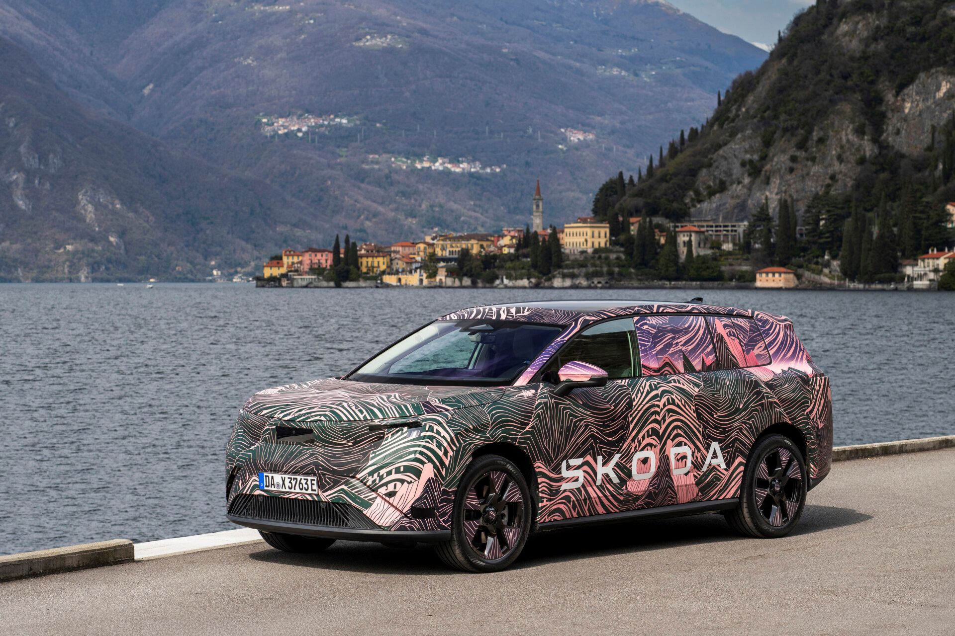 Vision 7S staje się rzeczywistością. Elektryczna Škoda Peaq zadebiutuje w czerwcu 2026 roku