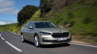 Škoda Superb: 25 lat komfortu, przestronności i innowacji