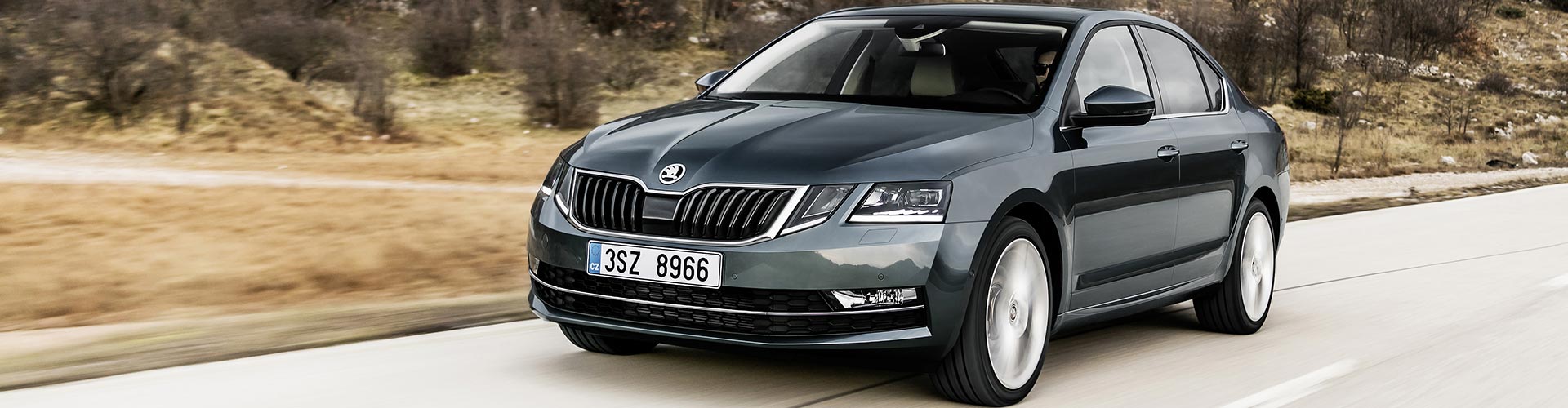 ŠKODA OCTAVIA z innowacyjnymi systemami wspomagania i rozbudowanymi usługami online