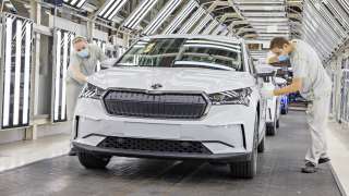 ŠKODA rozpoczęła seryjną produkcję elektrycznego SUV-a ENYAQ iV w fabryce w Mladá Boleslav