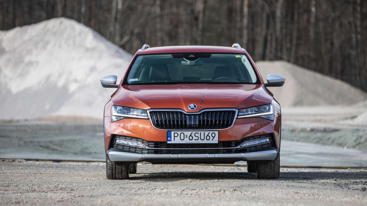 ŠKODA świętuje 20 urodziny modelu SUPERB