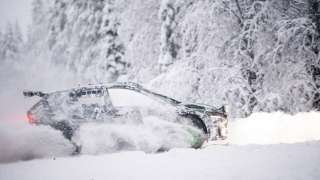 ŠKODA FABIA Rally2 nowej generacji sprawdzona w ekstremalnych testach zimowych