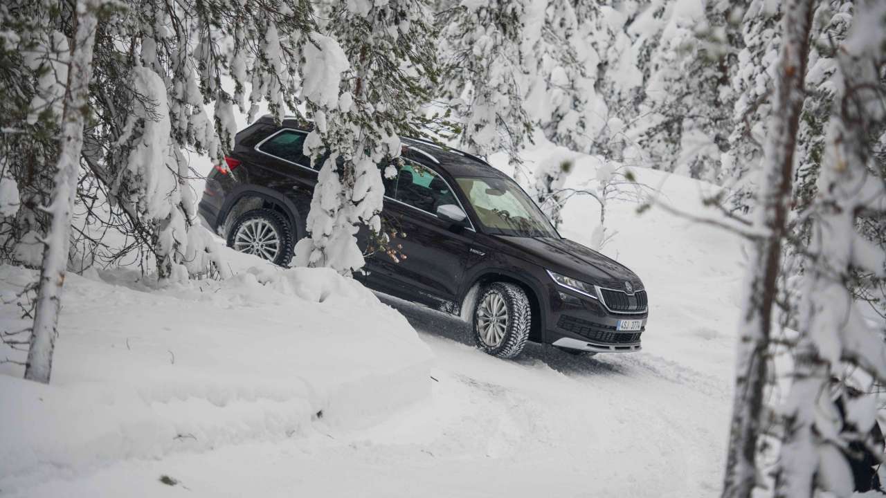 ŠKODA 4x4: jak zachować bezpieczeństwo i radość z jazdy zimą?