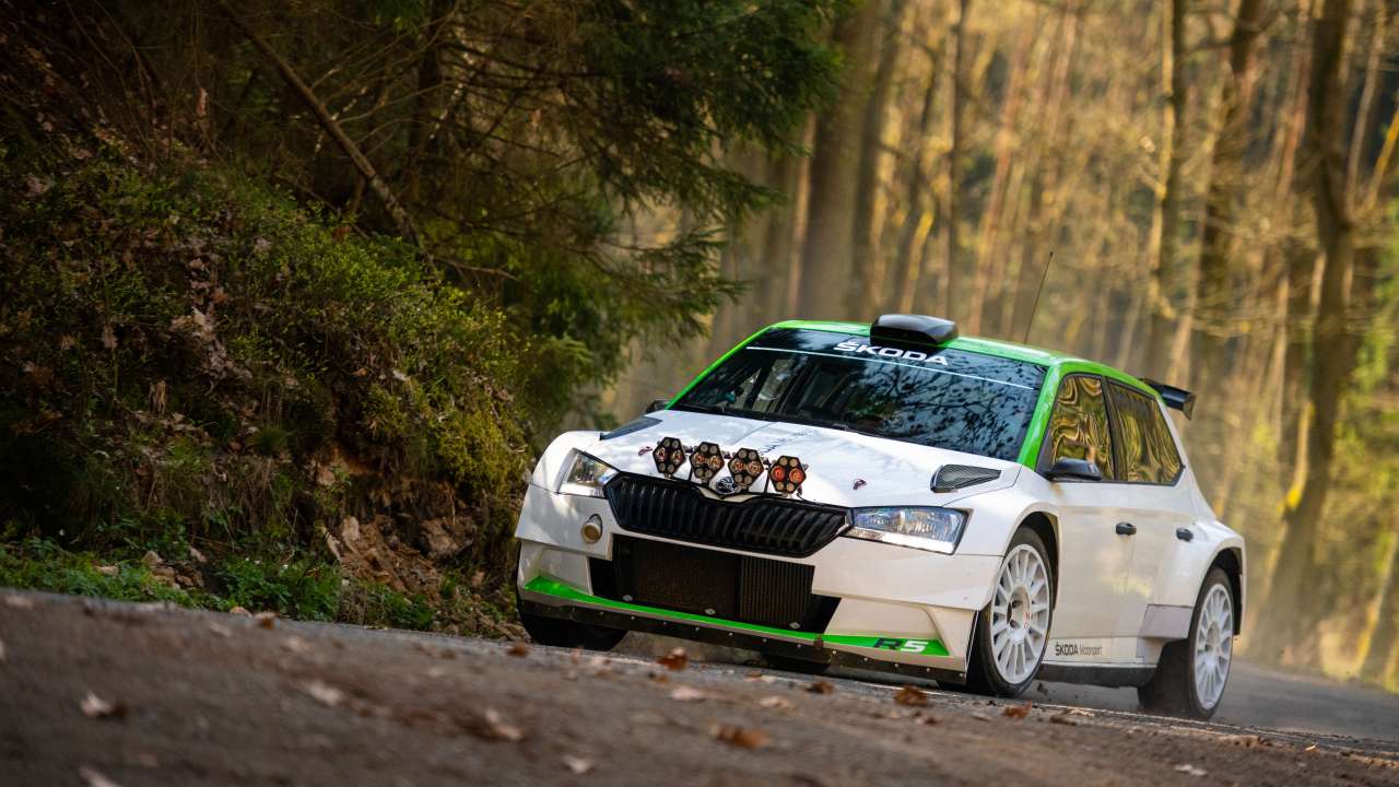 Odświeżona wersja rajdowej ŠKODY FABIA R5 gotowa do pierwszych startów