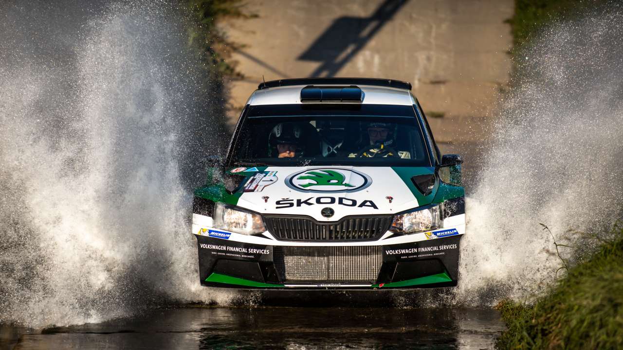 Załoga ŠKODA Polska Motorsport staje na podium podczas 28. Rajdu Rzeszowskiego!