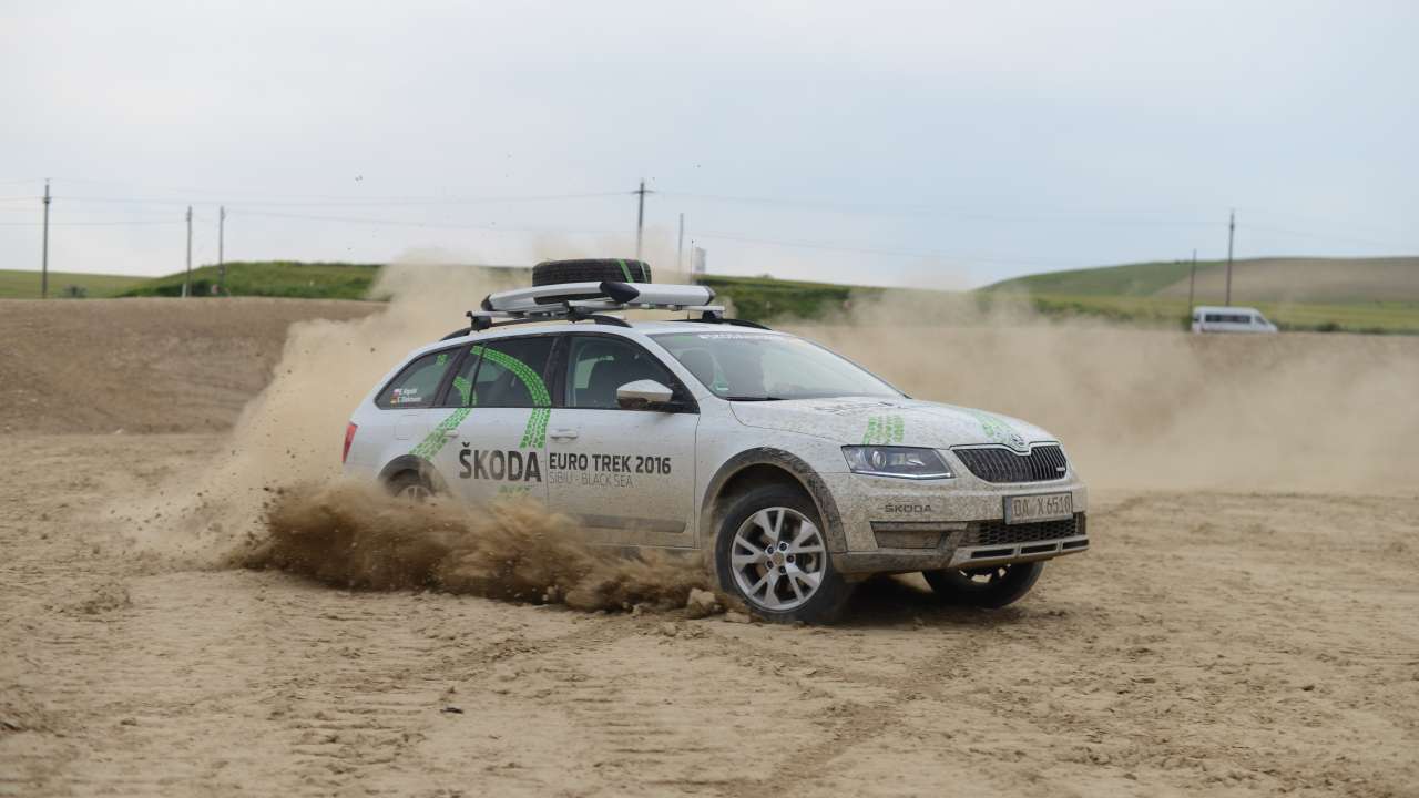 ŠKODA Euro Trek 2016