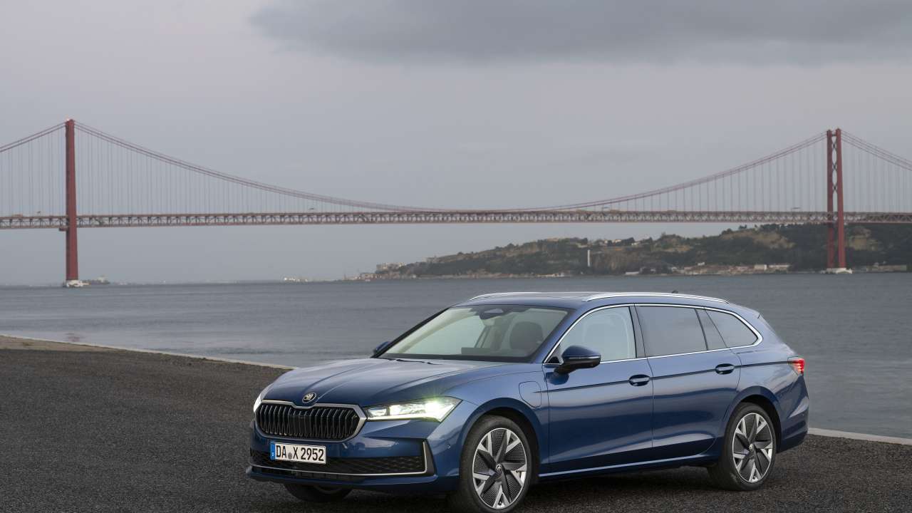 Nowa Škoda Superb Combi iV