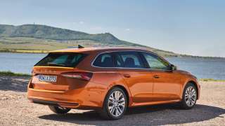 Nowa Skoda Octavia FL