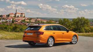Nowa Skoda Octavia FL