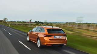 Nowa Skoda Octavia FL