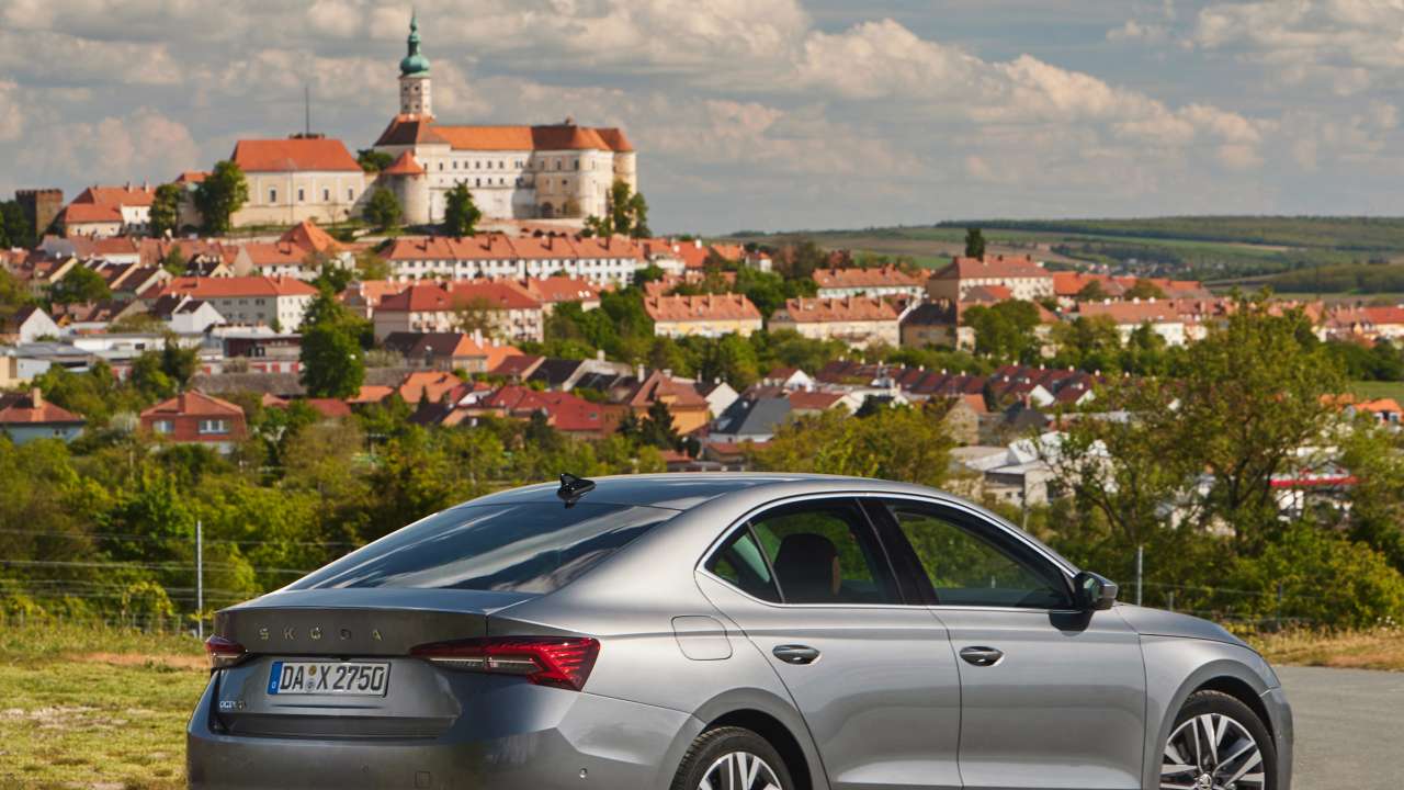 Nowa Skoda Octavia FL