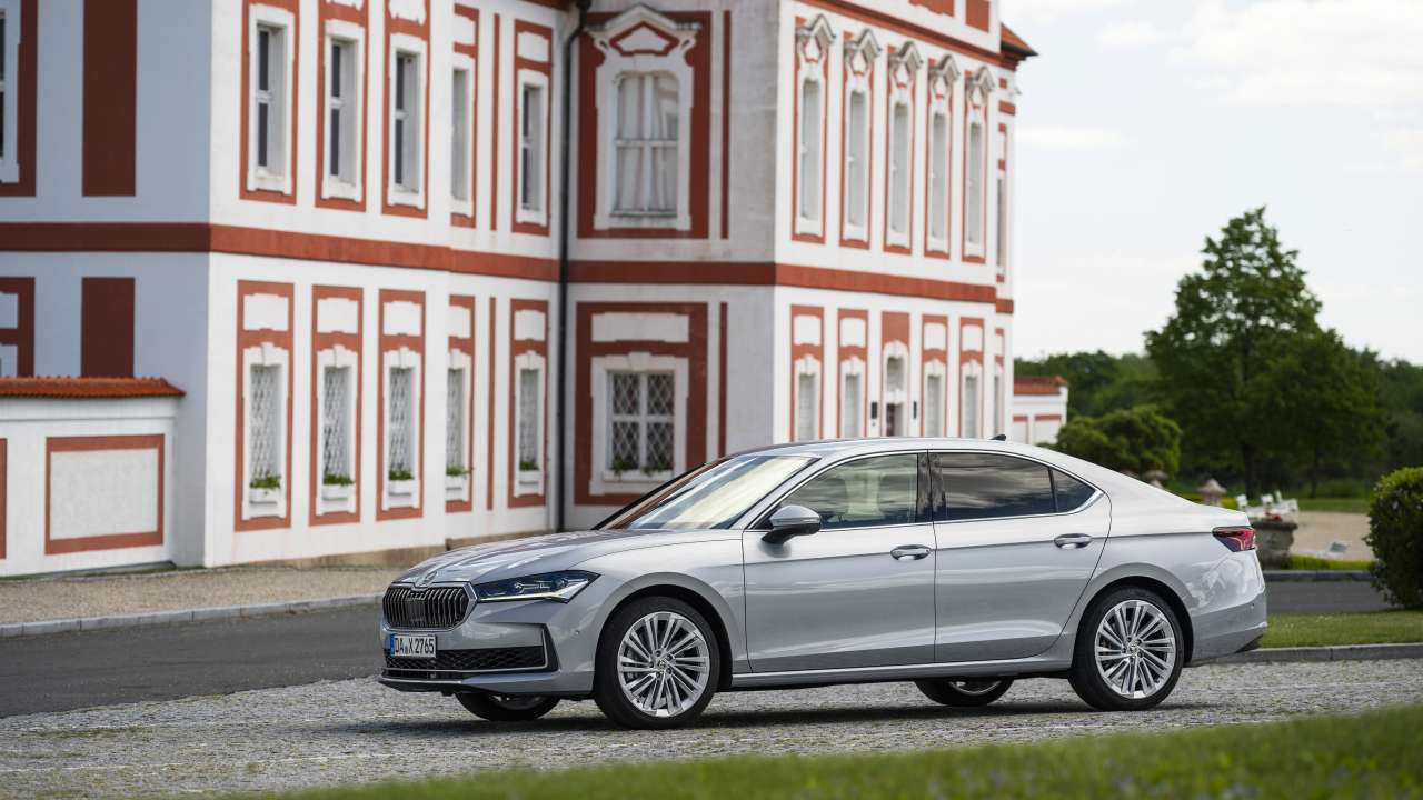 Nowa Škoda Superb