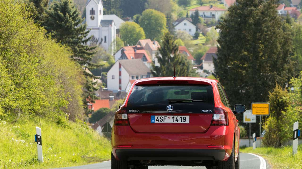 ŠKODA RAPID SPACEBACK