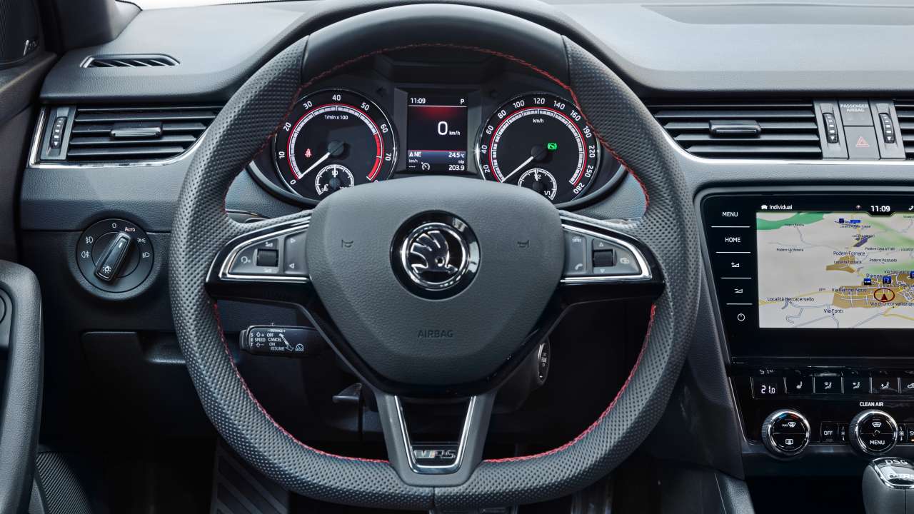 ŠKODA OCTAVIA RS 245