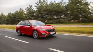 Nowa Octavia Combi RS iV (Phev)