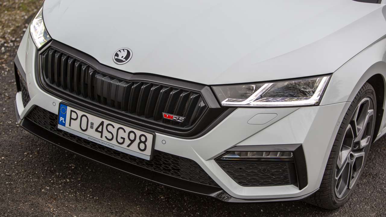 OCTAVIA RS iV PO4SG98