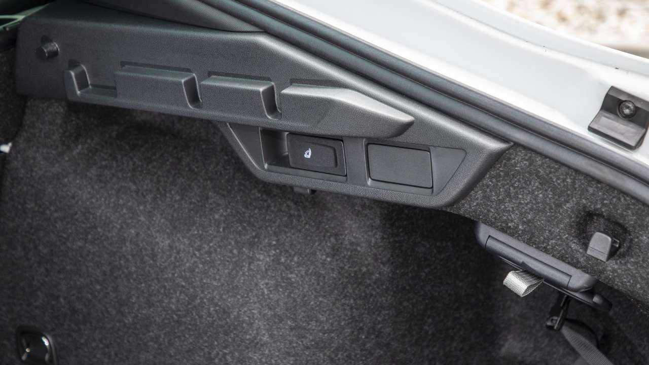 OCTAVIA RS iV PO4SG98