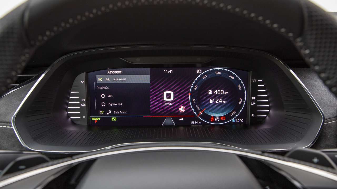 OCTAVIA RS iV PO4SG98