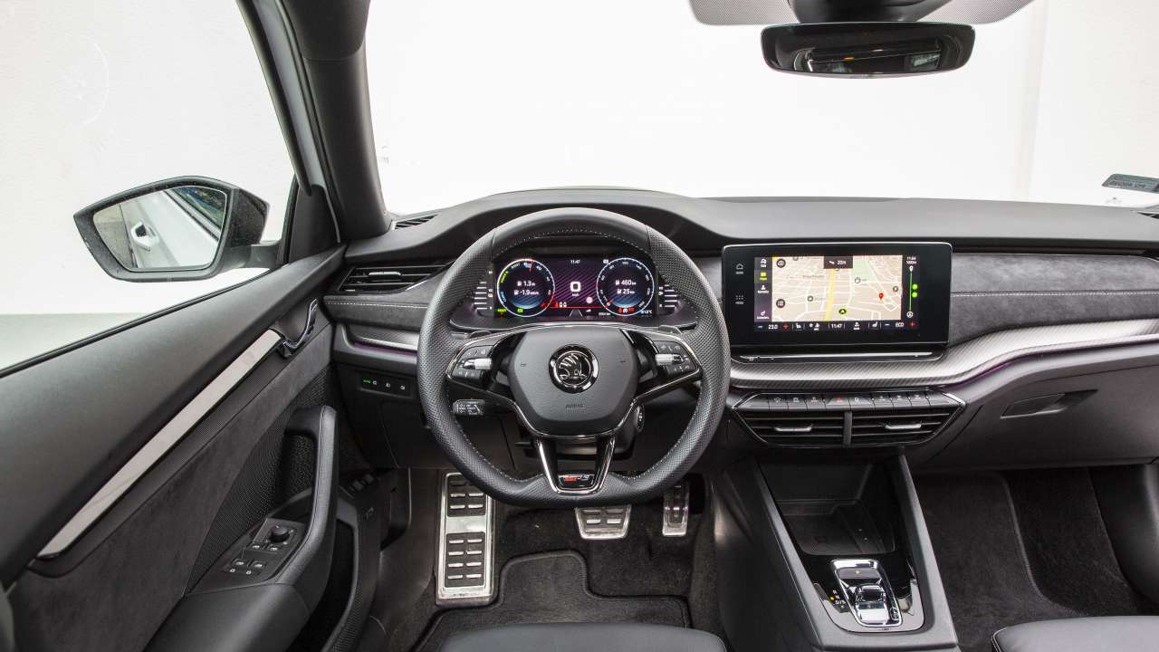 OCTAVIA RS iV PO4SG98