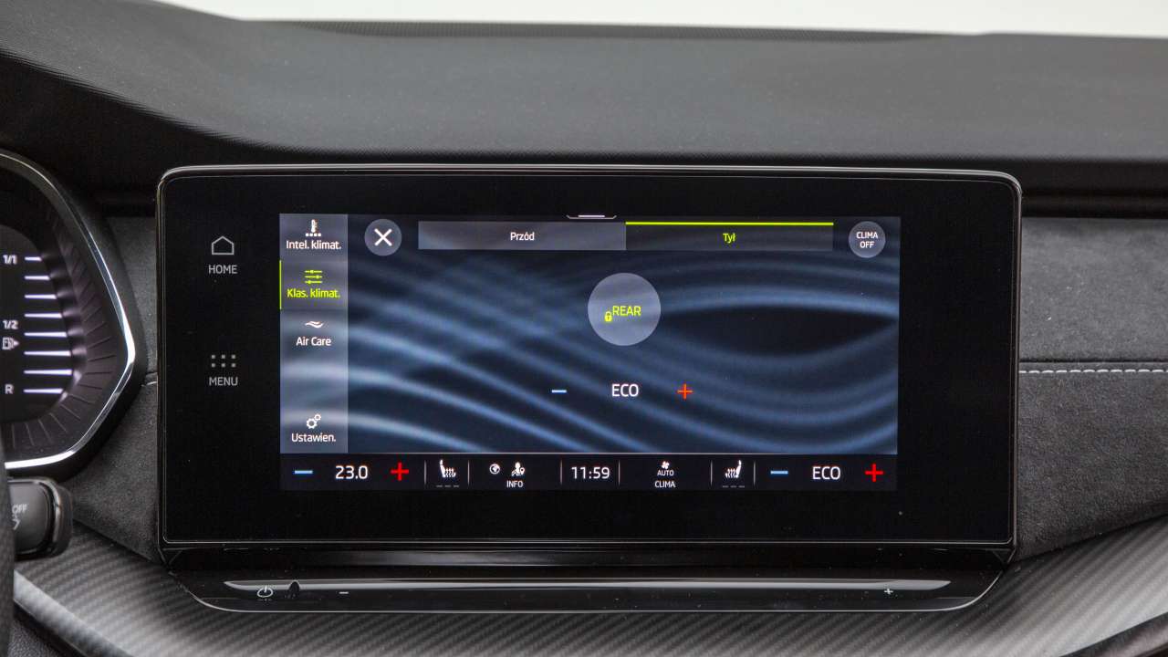 OCTAVIA RS iV PO4SG98