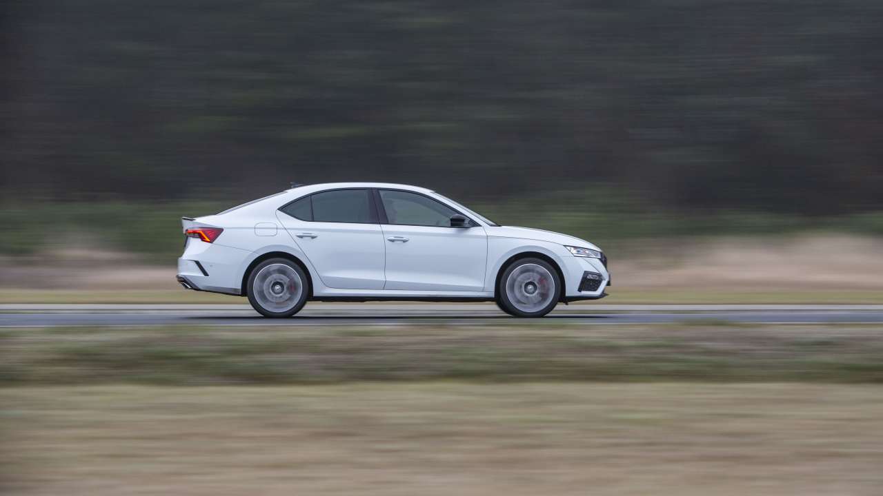 OCTAVIA RS iV PO4SG98