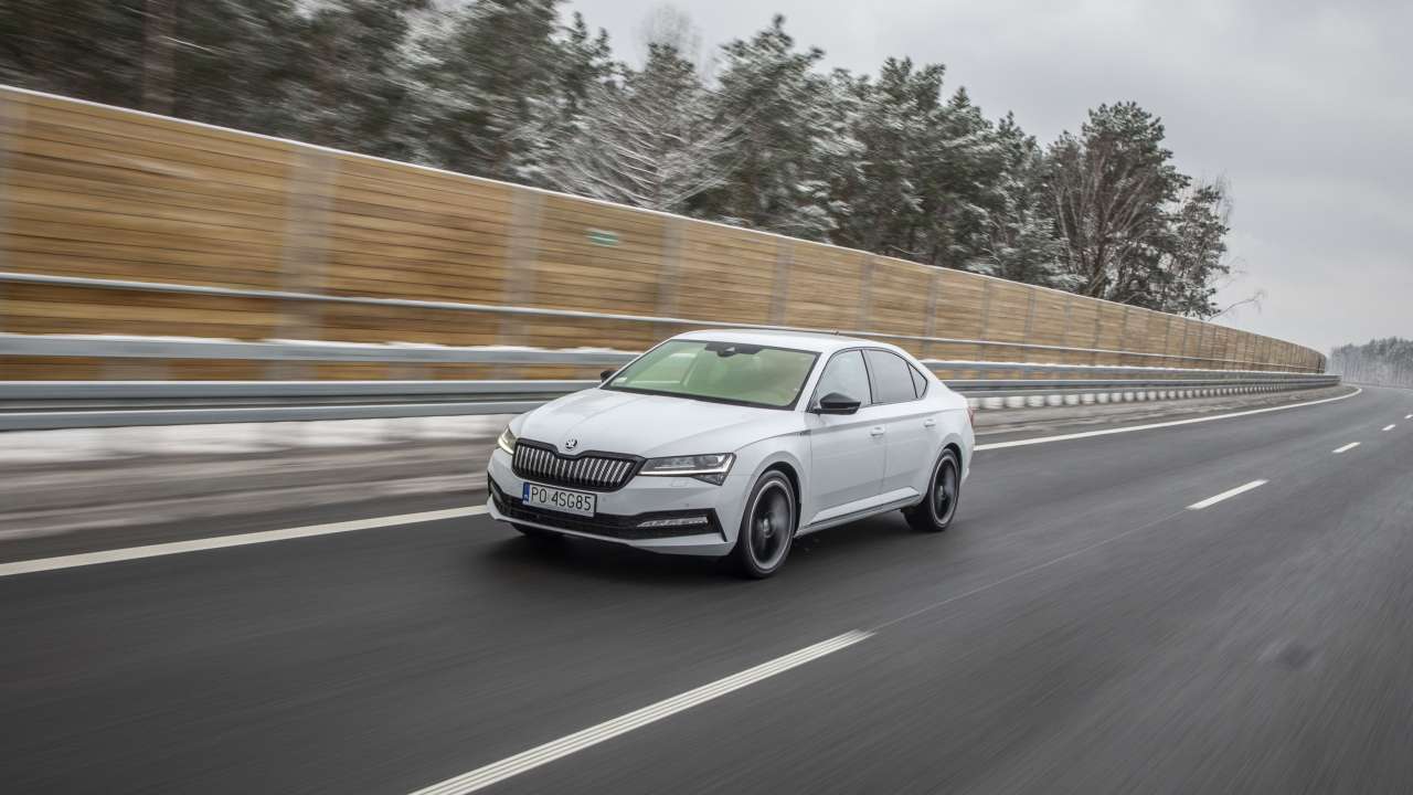 SUPERB iV SPORTLINE PO4SG85
