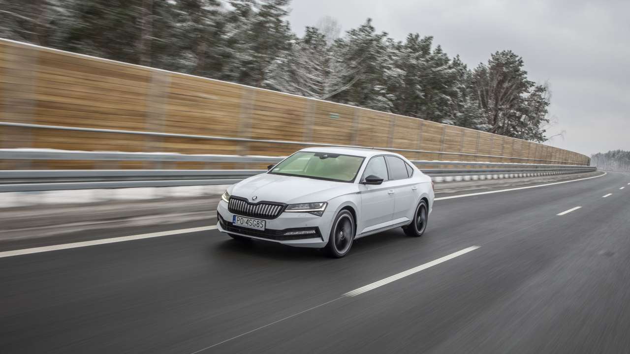SUPERB iV SPORTLINE PO4SG85