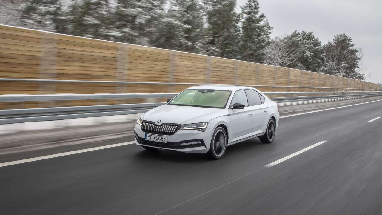 SUPERB iV SPORTLINE PO4SG85