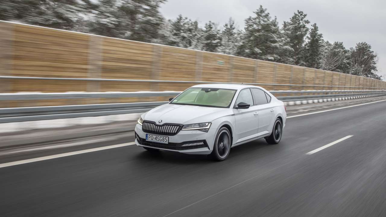 SUPERB iV SPORTLINE PO4SG85