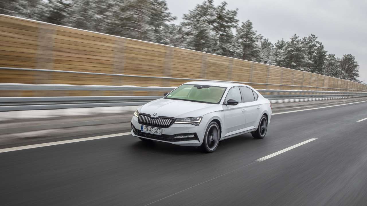 SUPERB iV SPORTLINE PO4SG85