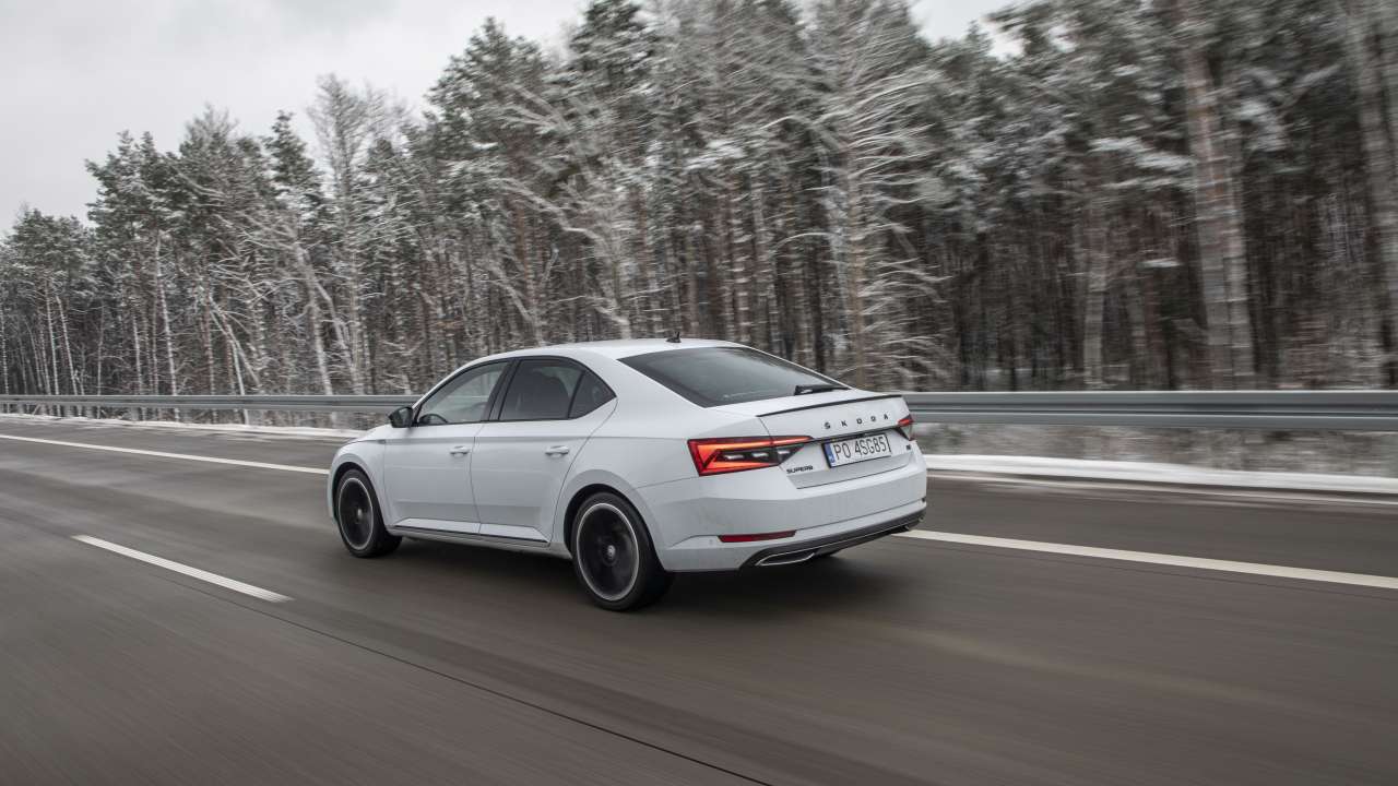 SUPERB iV SPORTLINE PO4SG85