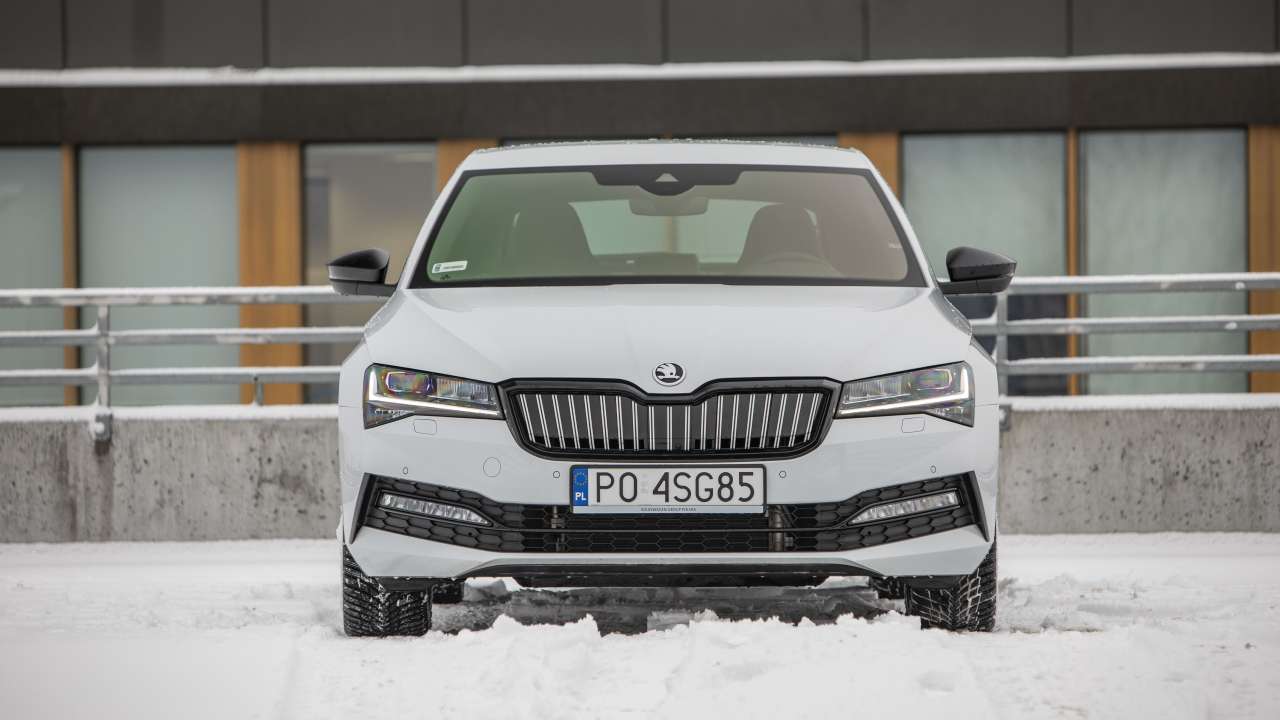 SUPERB iV SPORTLINE PO4SG85