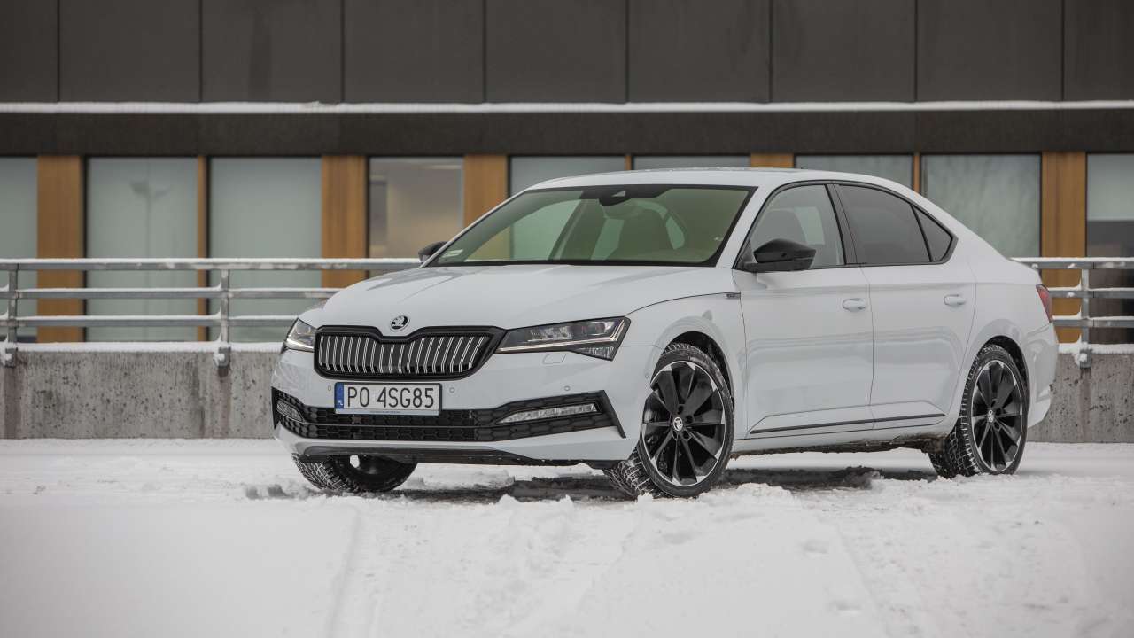SUPERB iV SPORTLINE PO4SG85