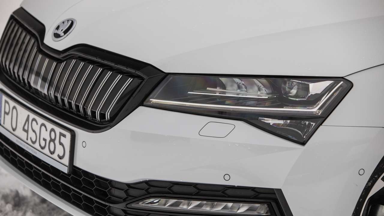 SUPERB iV SPORTLINE PO4SG85