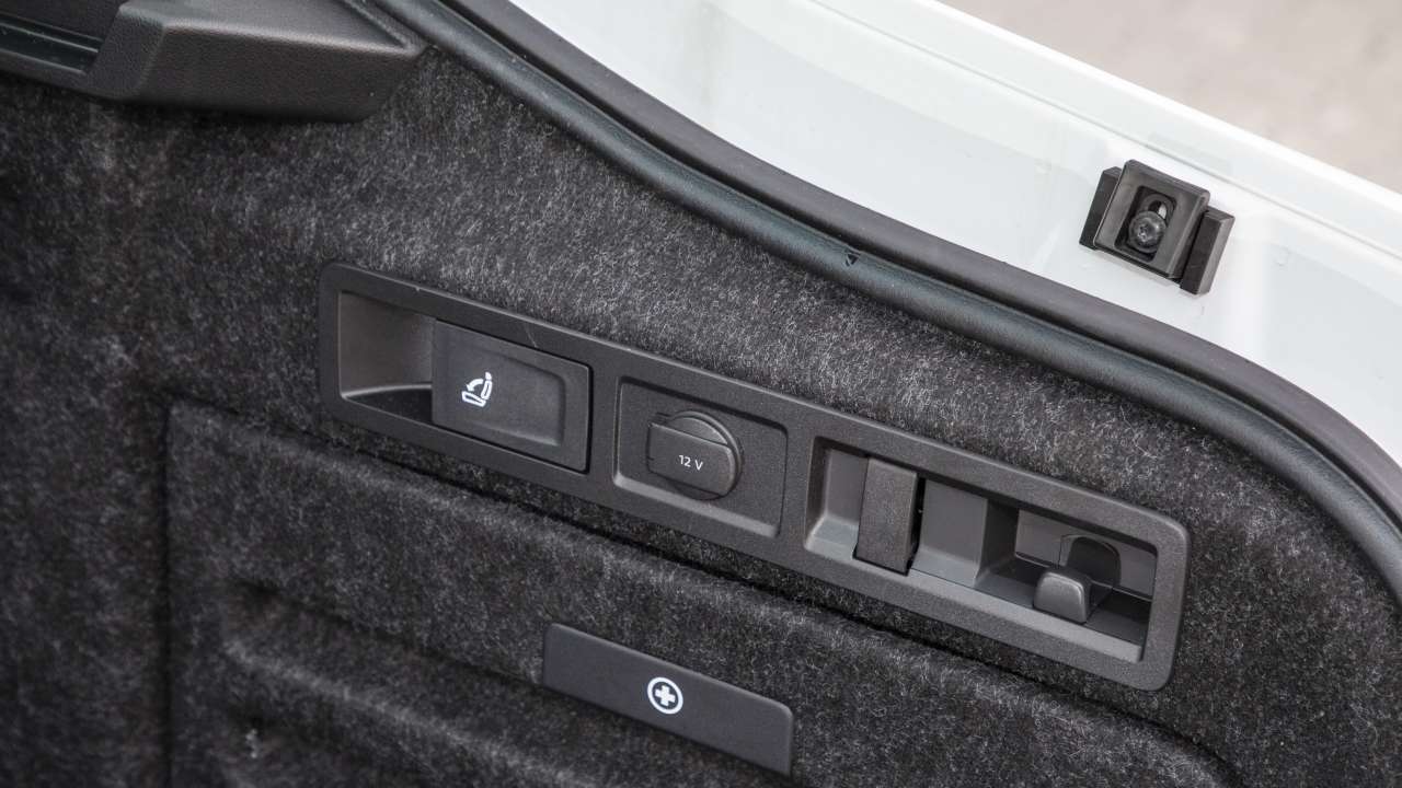 SUPERB iV SPORTLINE PO4SG85