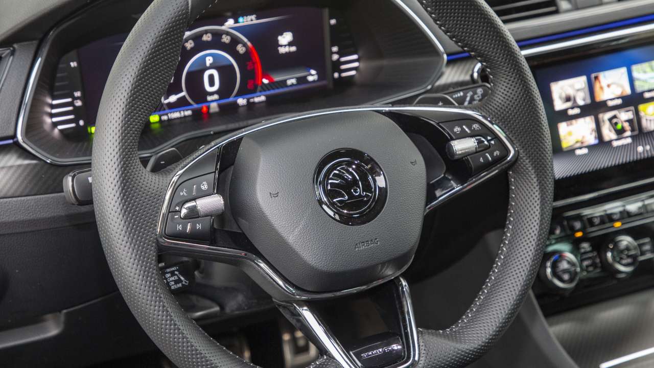 SUPERB iV SPORTLINE PO4SG85