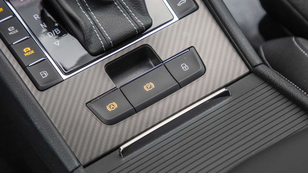 SUPERB iV SPORTLINE PO4SG85