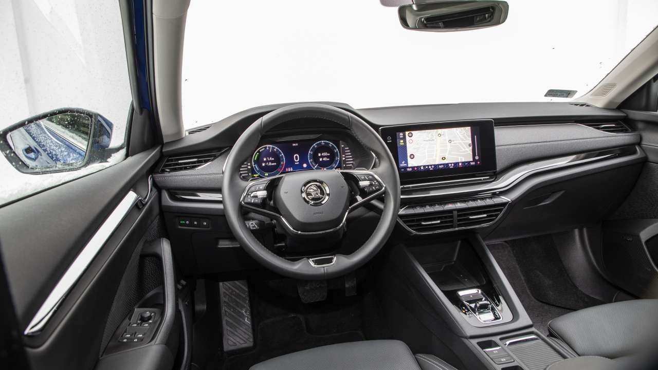 OCTAVIA STYLE HYBRID IV PO4SG84