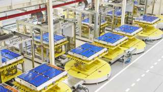 Škoda otwiera nową halę montażu systemów akumulatorowych.