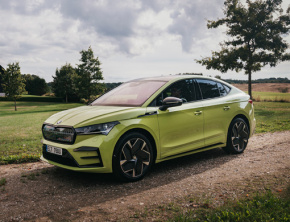 Jak ładować auto komfortowo i efektywnie, dbając jednocześnie o żywotność akumulatora? Eksperci ŠKODY wskazują na kilka kluczowych punktów