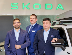 Zaczęło się od kolejki po Felicię. Salon Wątarski 500. punktem globalnego rebrandingu marki