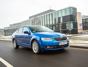 ŠKODA niepodzielnym liderem polskiej floty: rekordowy wynik w 2016 roku